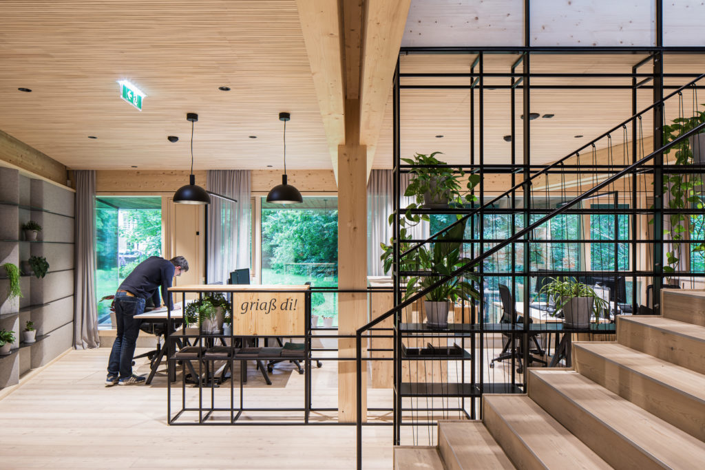 Snøhetta baut für ASI Reisen neues Bürogebäude aus Holz